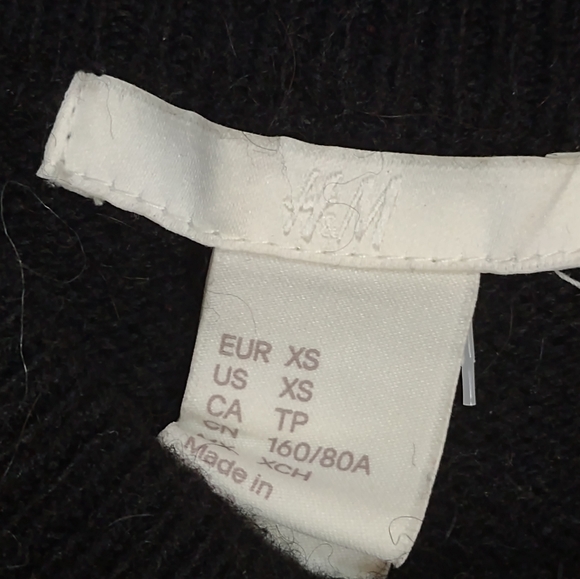 Holiday sweater - Picture 4 of 5